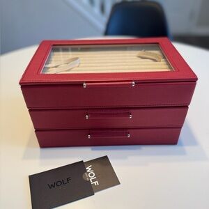 WOLF Red Jewelry Storage Case Premium Accessories